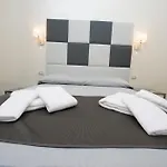 Grey&White