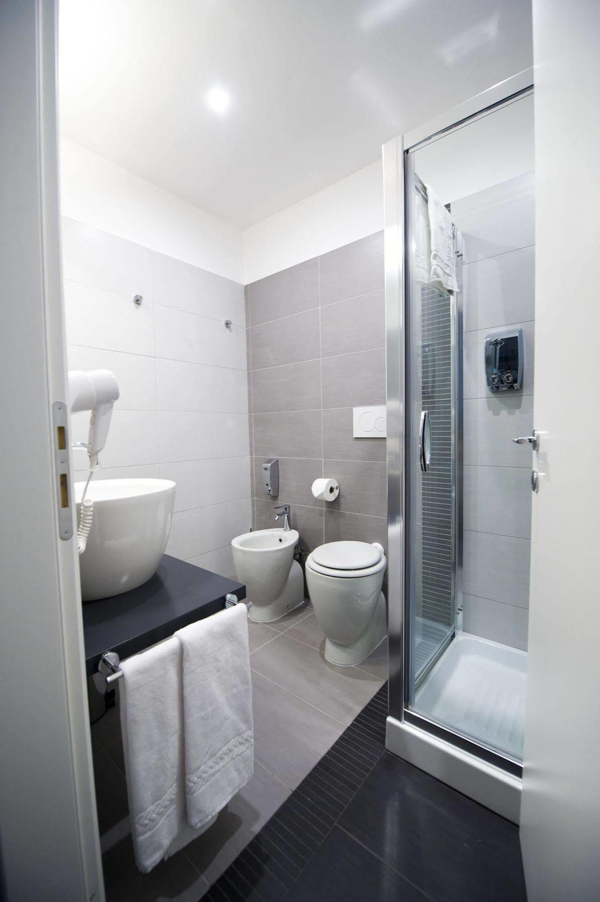 Grey&White Guest house Rome